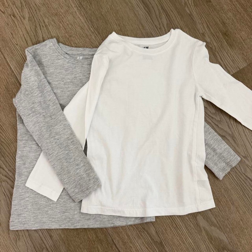 (2) Boys H&M Long Sleeve Shirts Size 4/6